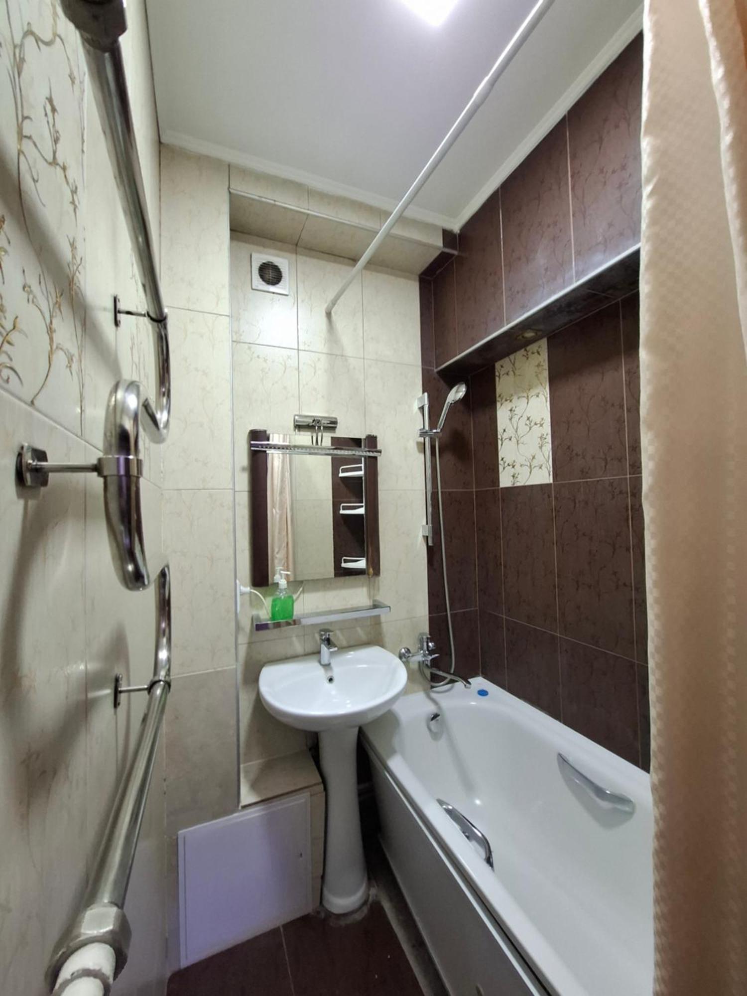 Apartment In Street Kievskaya 49 Бишкек Екстериор снимка